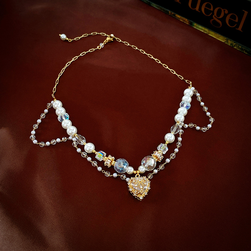 French High-end Pearl Crystal Love Necklace Fashion Light Luxury Niche Elegant Palace Style Clavicle Chain Necklace for Women