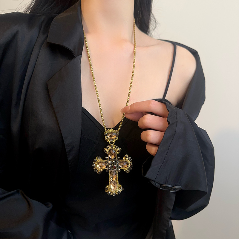 Niche Retro Distressed Exaggerated Inlaid Cross Pendant Sweet Cool Sexy Punk Long Necklace Sweater Chain Accessories