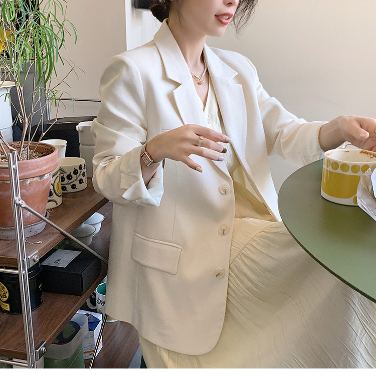 Classic Wool Black and White Suit Women's Spring and Autumn Fried Street Short Suit Korean Commuter Top Small