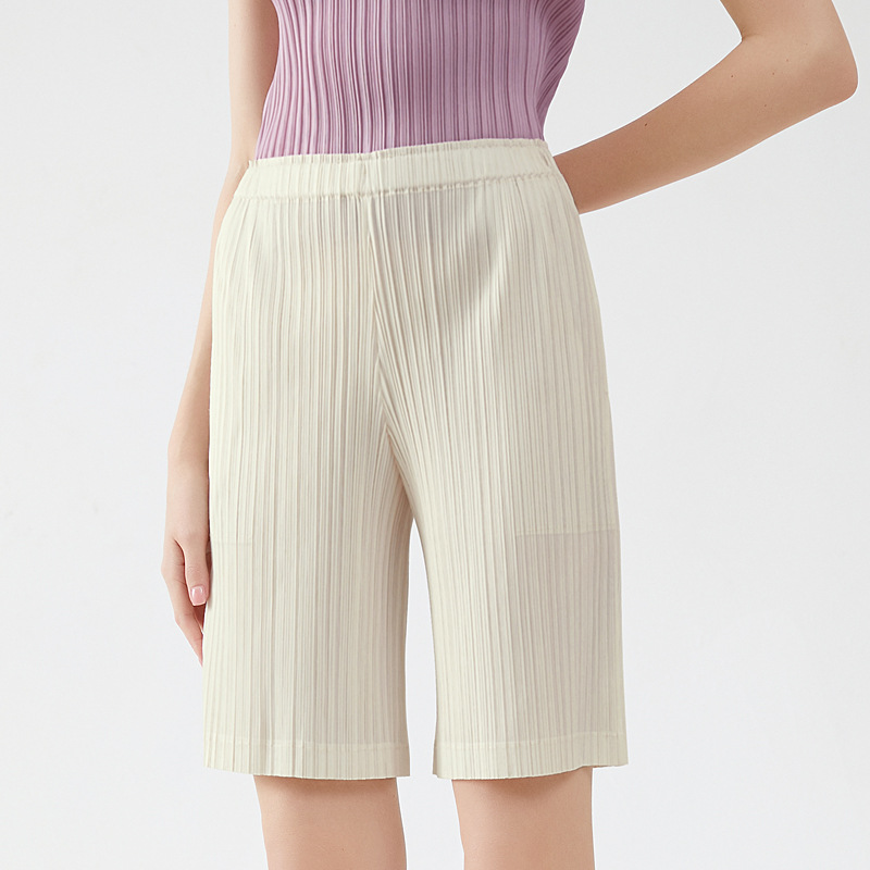 2026 Summer Cool New Fashion Design Solid Color Pleated Five-Point Shorts with Pockets Slim Basic Casual Pants for Women