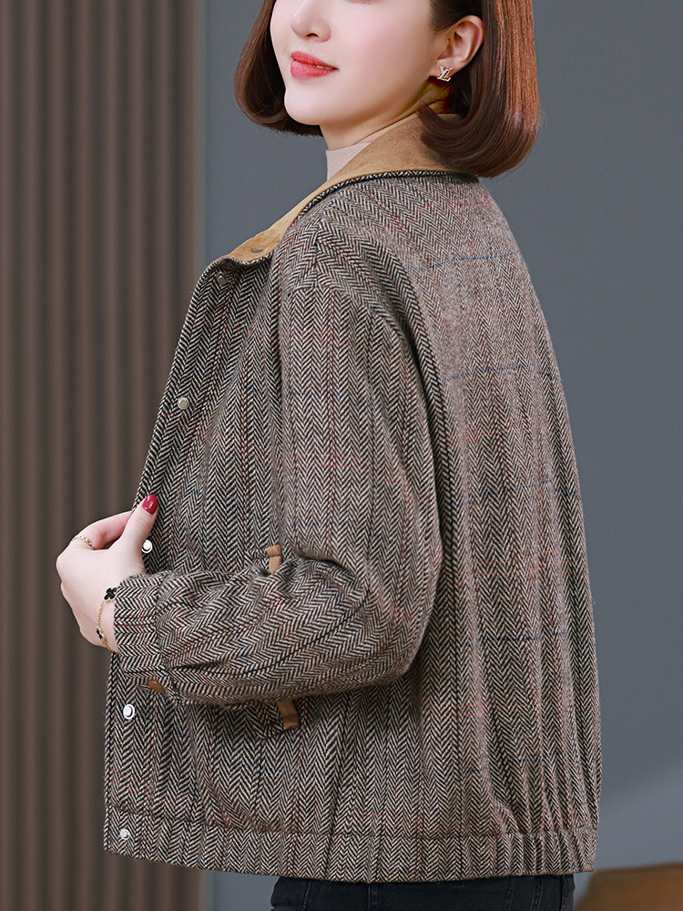 Women's Short Coat Women's Spring and Autumn 2024 New Arrival Middle-aged Mother's Small Vintage Casual All-match Jacket Top