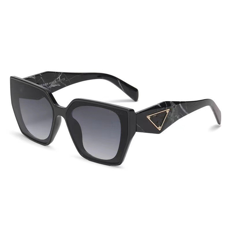 New European and American Cross-Border Fashion Men and Women Street Photography Catwalk Sunglasses Retro Polygonal Women's High-End Sense Zdjęcie QC z 1688 na Qualit.ly