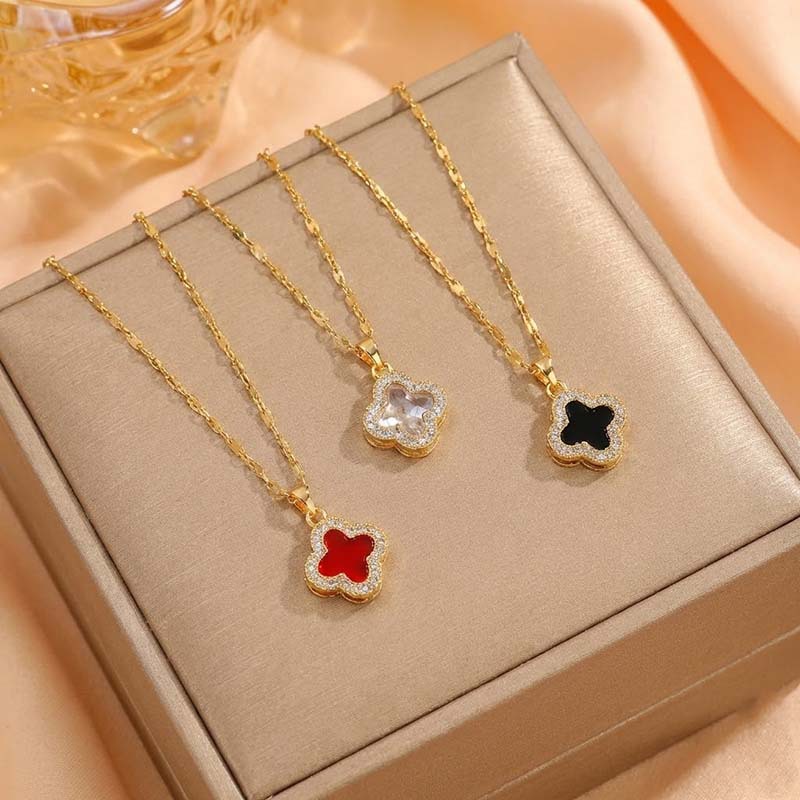 Necklace for Women Cross-Border Japanese and Korean Style Fashion Rhinestone Four-Leaf Petal Minimalist Titanium Steel Clavicle Chain Pendant Accessory Jewelry
