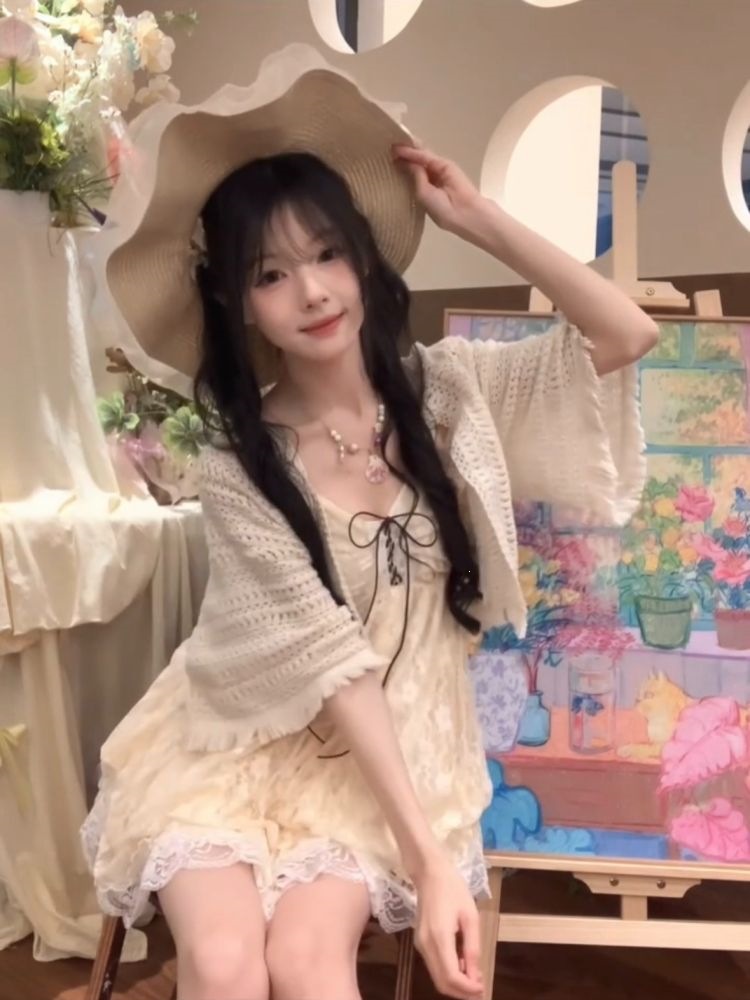 Spring Confession Spring and Autumn Vacation Early Autumn Lace Flower Bud Dress Slimming Summer Shawl Two-Piece Set