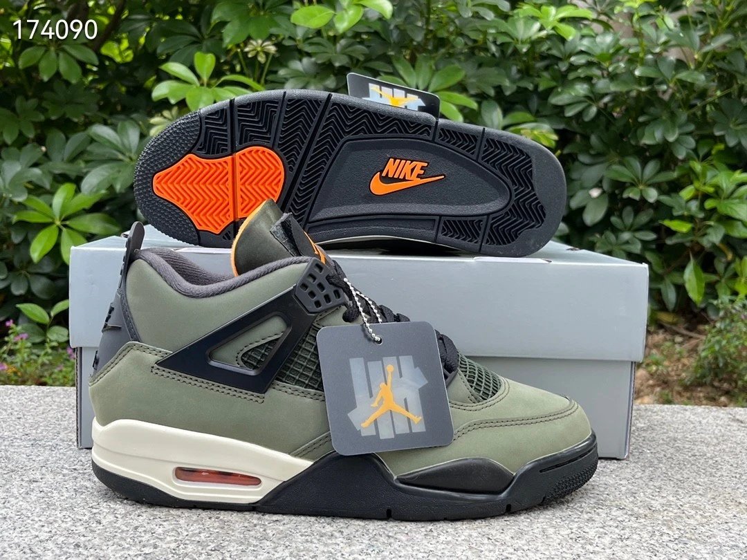 UNDEFEATED x Jordan Air Jordan 4