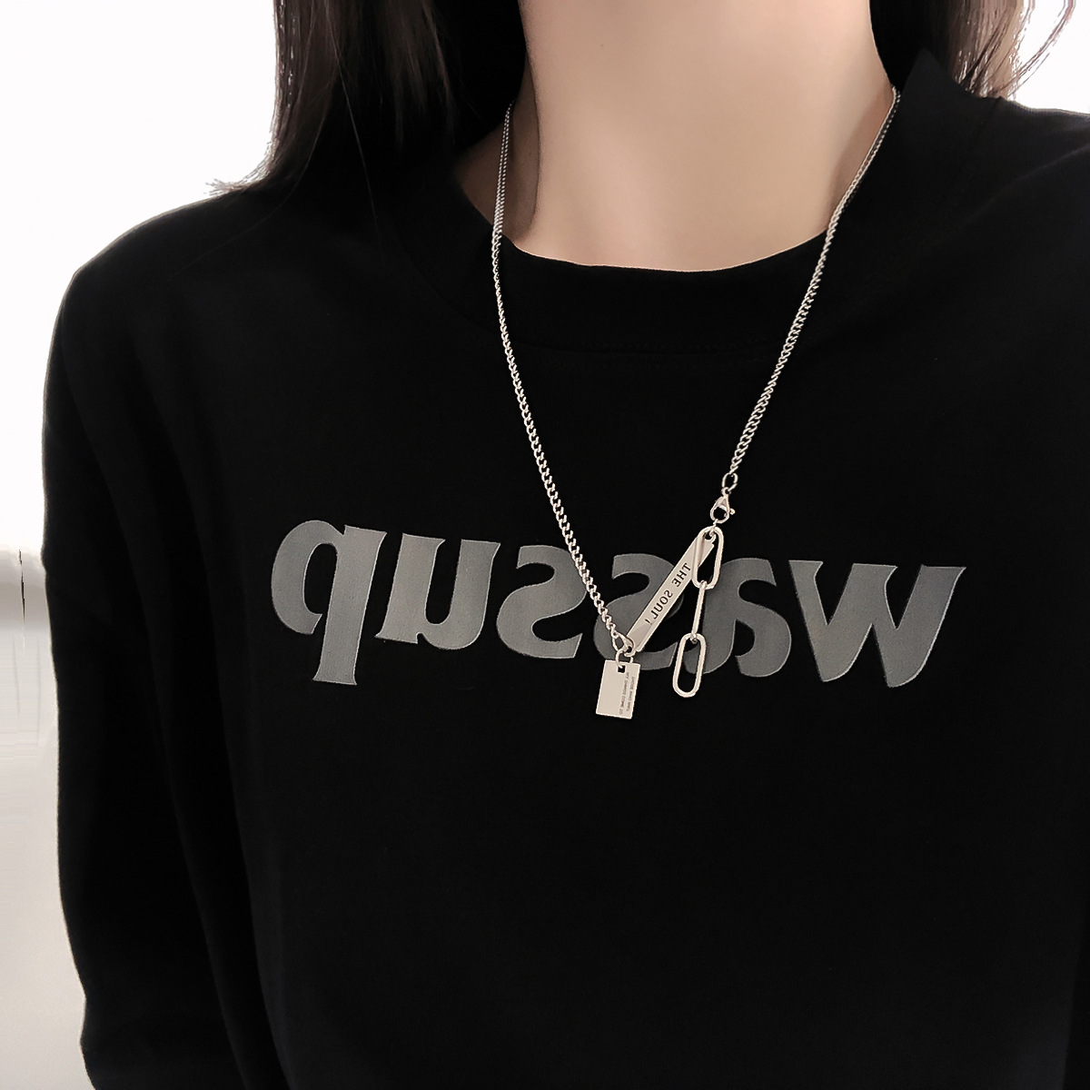 Titanium steel square letter necklace men's and women's neutral style niche design ins cold style hip hop chain stitching necklace