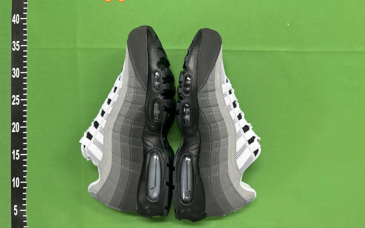 气垫男女跑步复古老爹增高运动鞋 QC photo from WEIDIAN on Qualit.ly