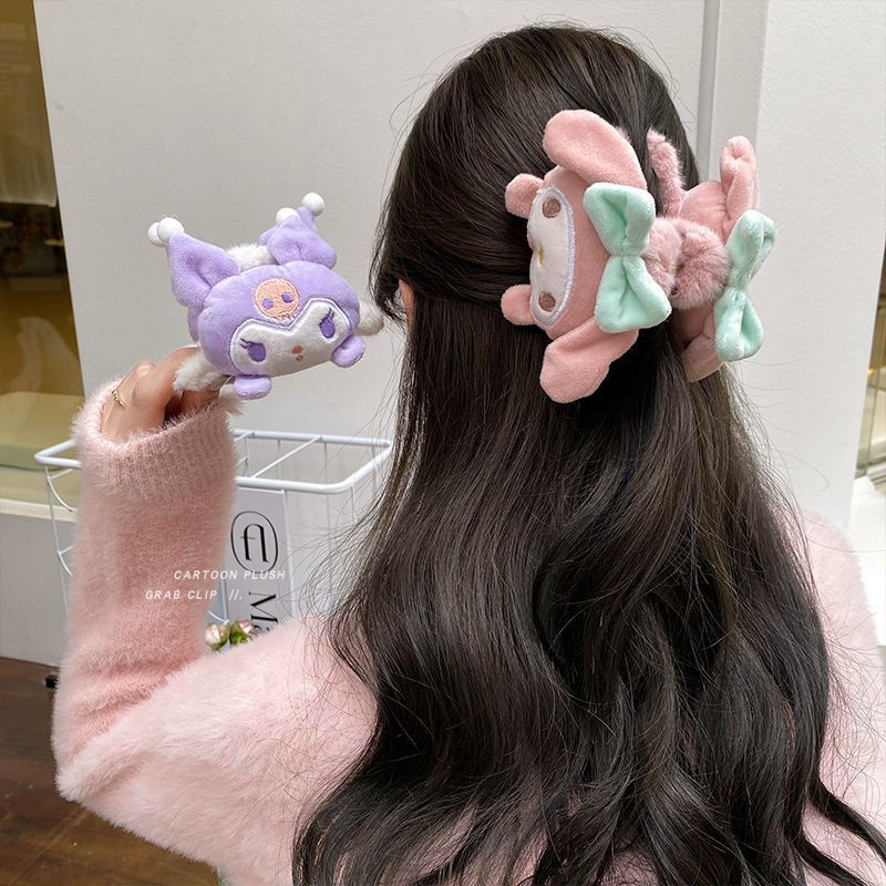 Autumn and Winter Plush Clip Large Cute Sweet Back of Head Shark Clip Hairpin Hairpin Hair Accessories for Women Kumilo