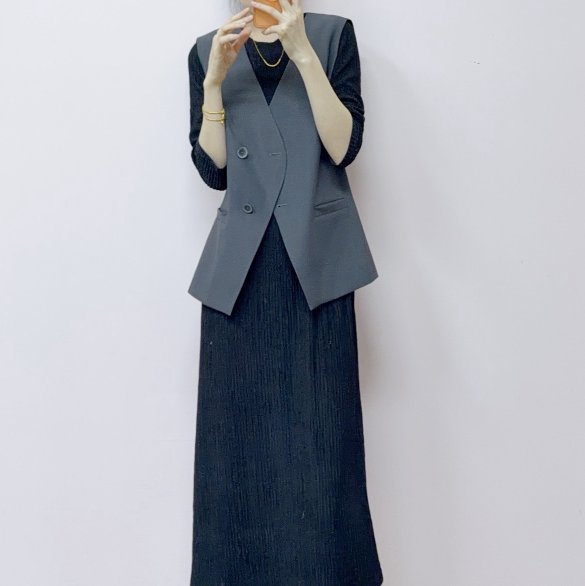 2026 Spring Brand Boutique Fashion Versatile Suit V-Neck Vest + 9/10 Sleeve Dress Two-Piece Set 731