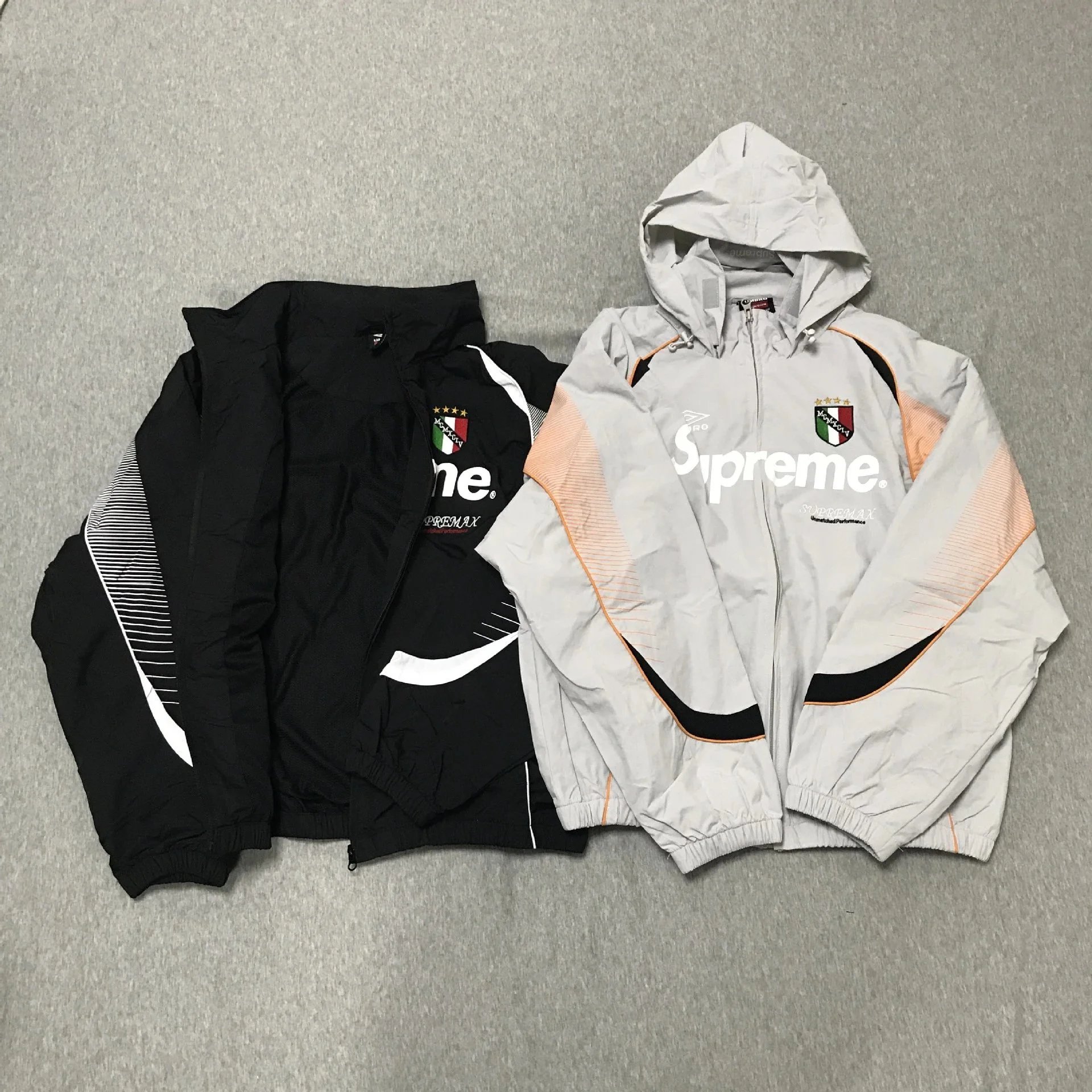 suit QC-foto van WEIDIAN op Qualit.ly