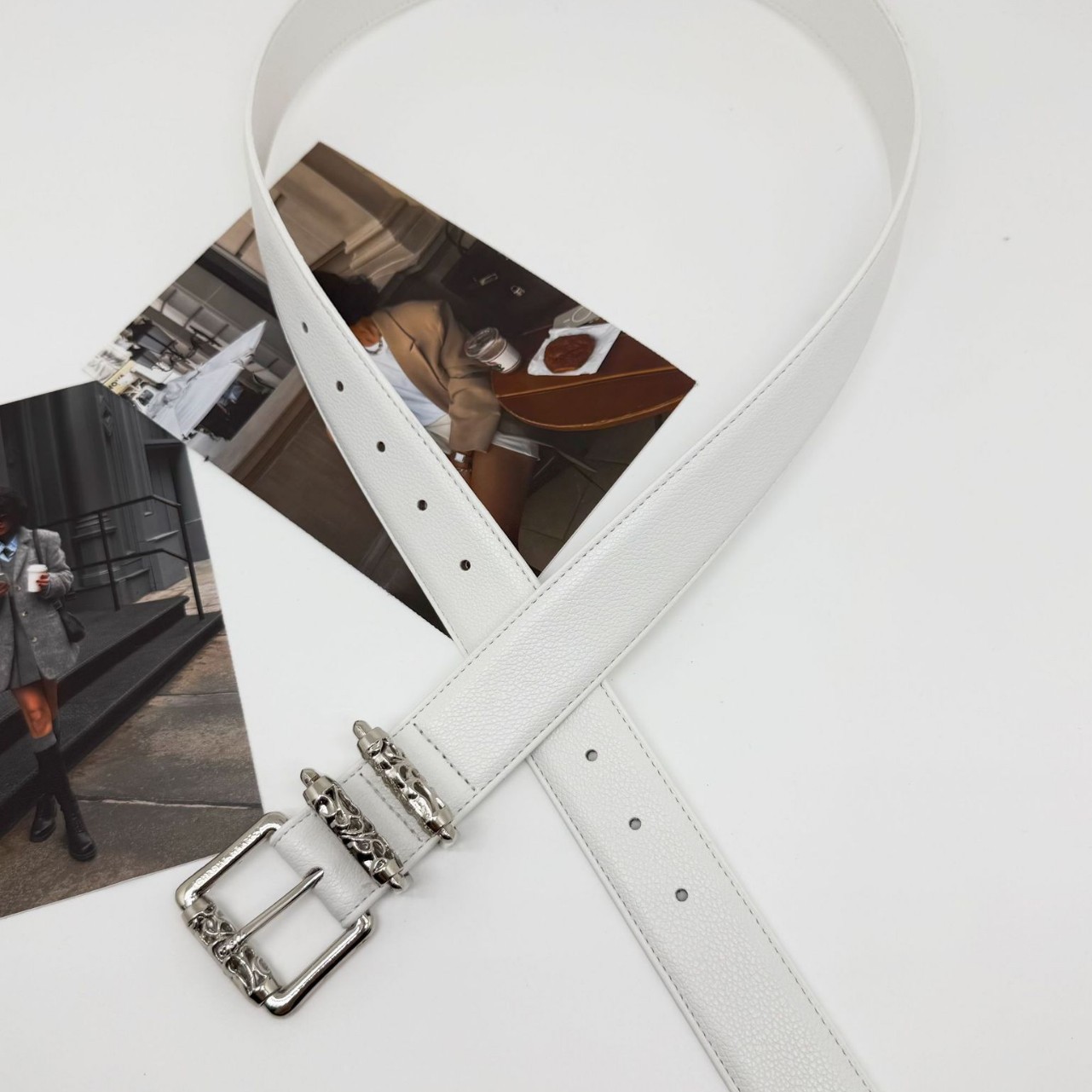Classic Pin Buckle White Belt for Men and Women, Trendy Youth Roller Vine Belt, Light Luxury Women's Belt, Fashionable and Versatile QC-foto från 1688 på Qualit.ly