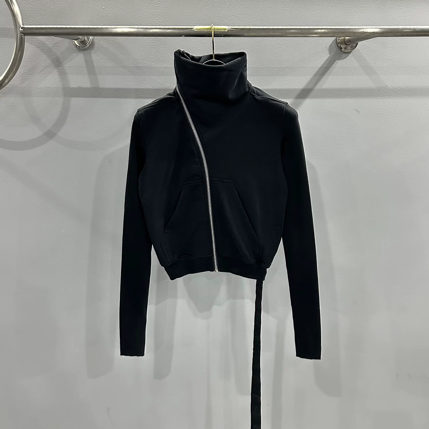 RO Dark Wind Early Spring New Short Thread Splicing Fleece Slimming and Slimming Zipper Stand up Collar Cardigan Thick Cotton T Coat