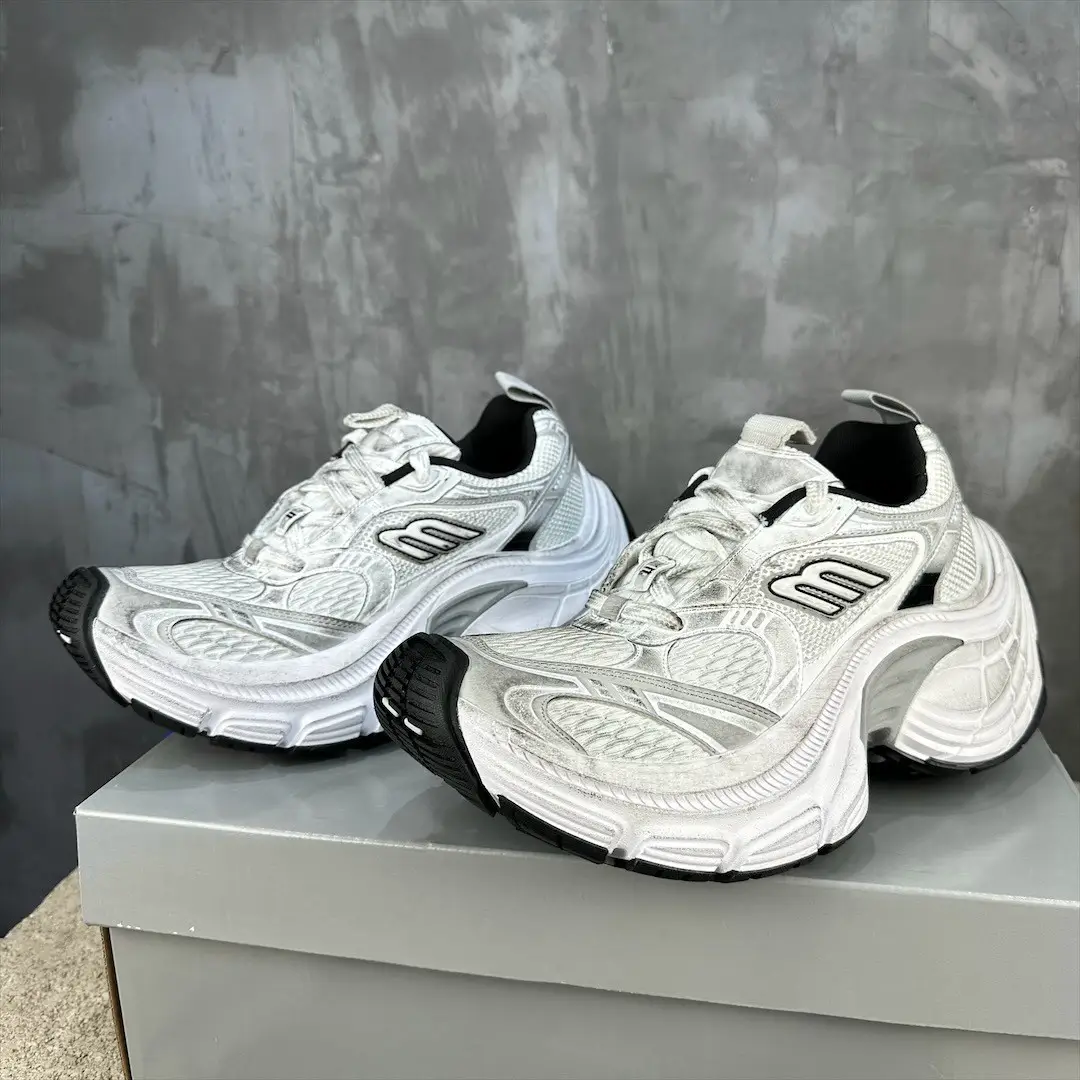 2025 New Thick-Soled Retro Distressed Dad Shoes, Color-Blocked Versatile Casual Couple's Lace-Up Casual Sneakers for Men and Women