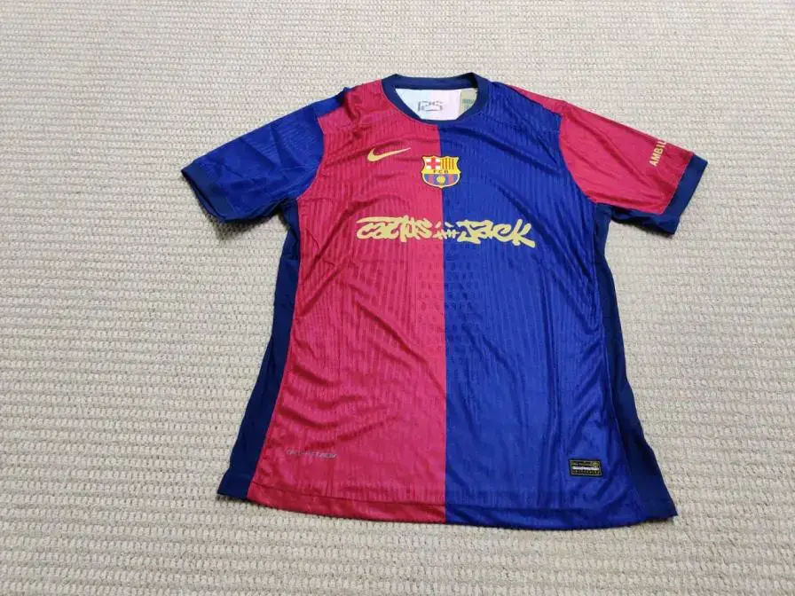 2425 Barcelona Jersey Home Athlete Version No. 19 Yamal Travis Scott Joint Jersey Short Sleeve