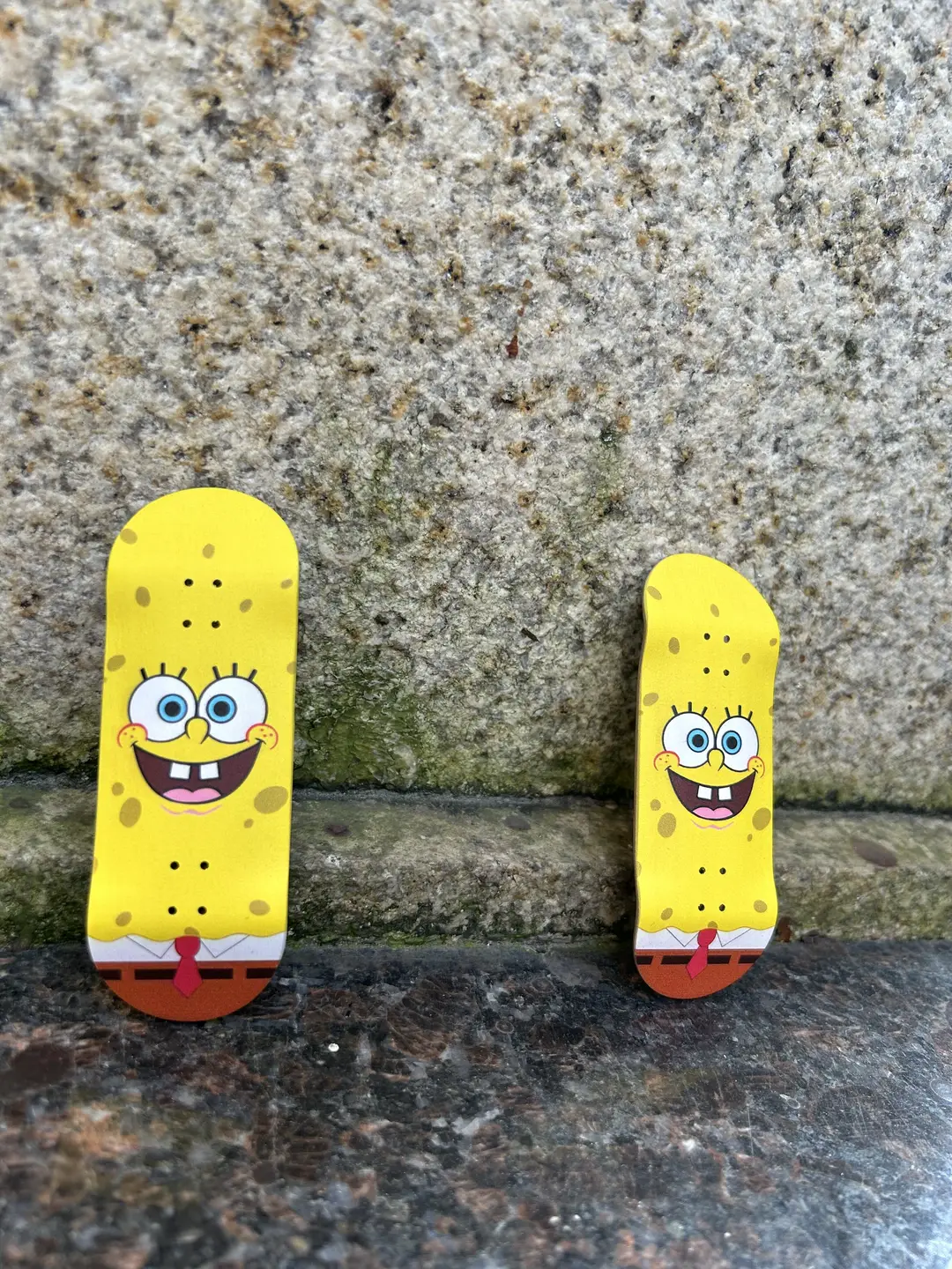 Hailey Spongebob Finger Skateboard for Men, Women, Teenagers, Children, Adults, Professional Deep Concave High-Heel Skateboard with Frosted Design