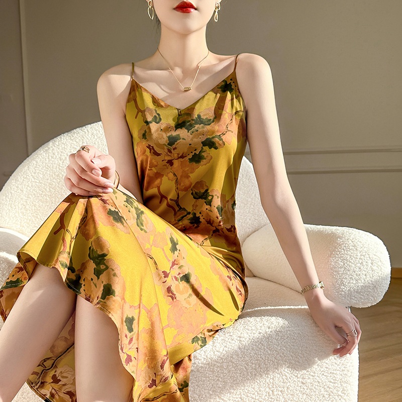 French satin silk-screen flower dress women's V-neck loose slimming Joker floral summer suspenders vest skirt.