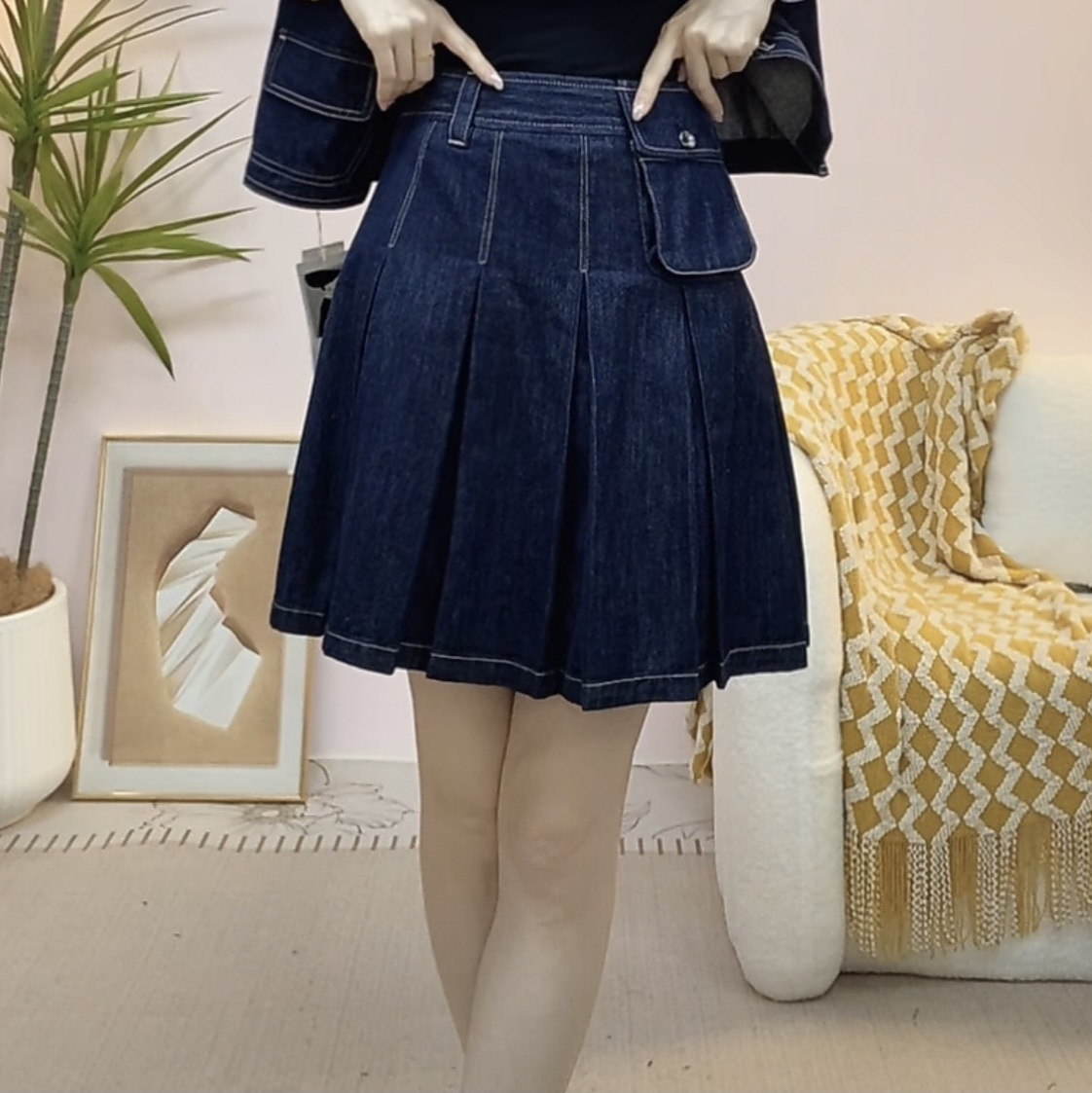 [Available for Sale at the Store] 2026 Summer New Fashion Stylish Workwear Denim Pleated Skirt 518/Gj