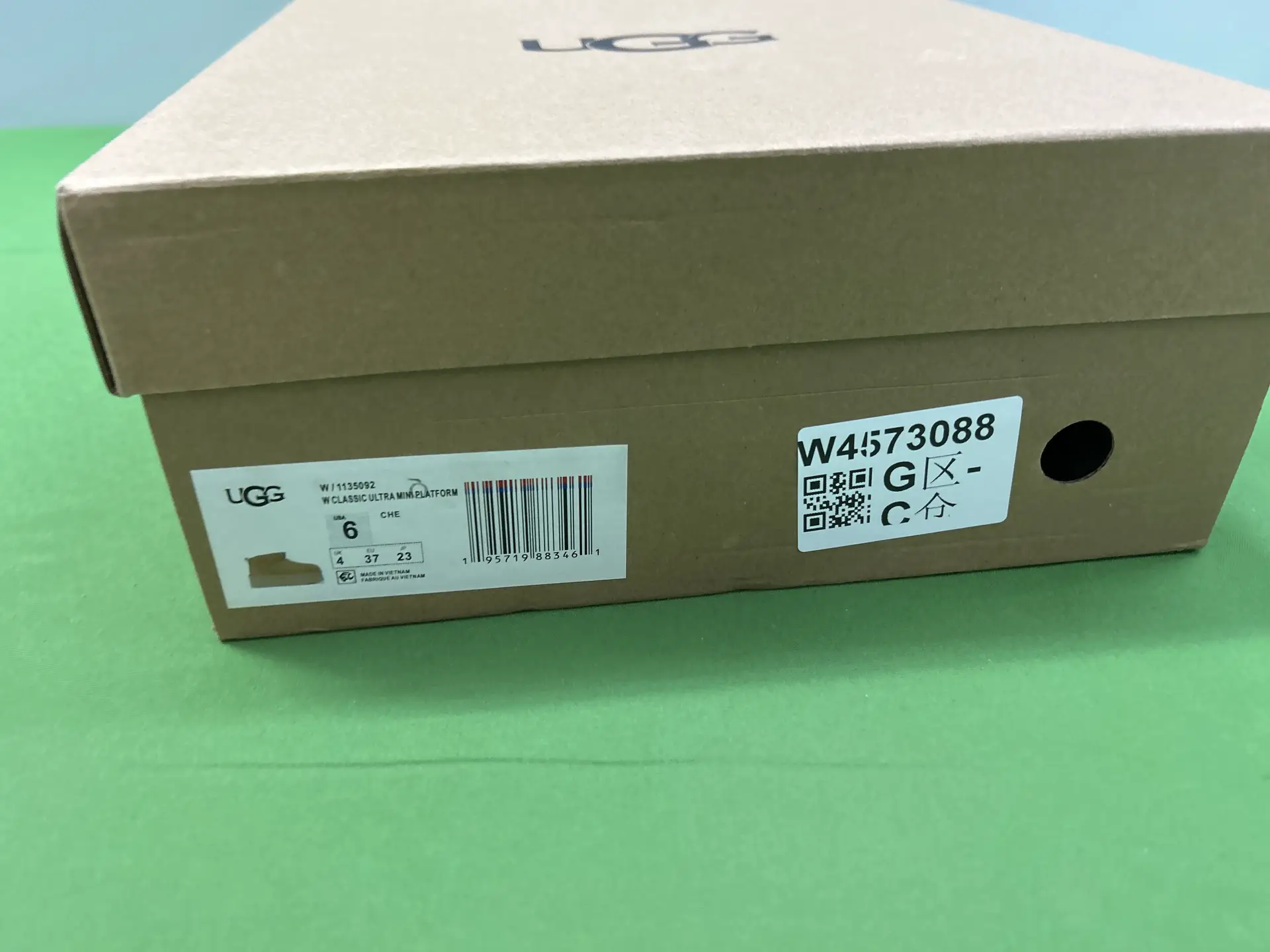 UGG W Classic Ultra Mini Platform CHE