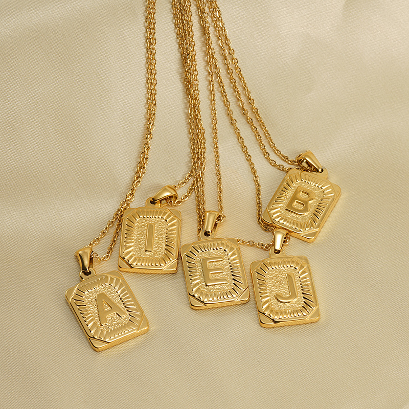 Amazon cross-border men's 18K gold square brand stainless steel letter pendant fashion English letter necklace women wholesale