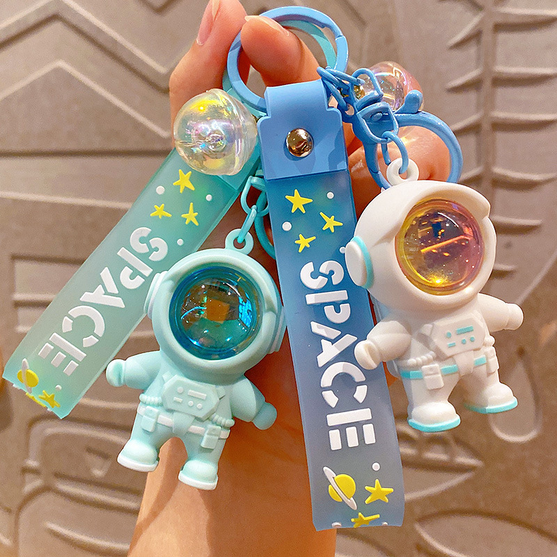 Genuine Astronaut Sunset Sunset Atmosphere Light Keychain Pendant Exquisite Couple Backpack Hanging Small Gift Wholesale