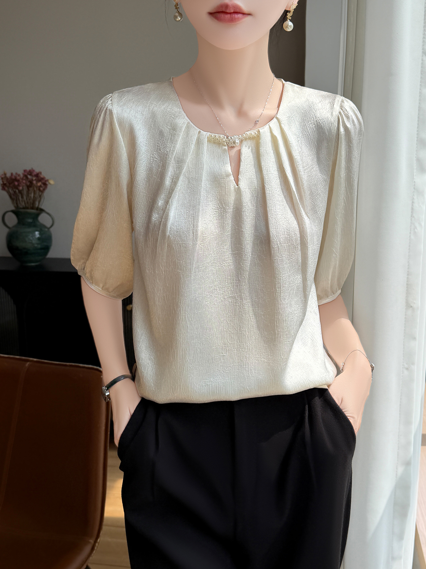 2026 Spring/Summer New Silky Satin Short Round Neck Chinese Style Button Half-Sleeve Textured Five-Quarter Sleeve Blouse