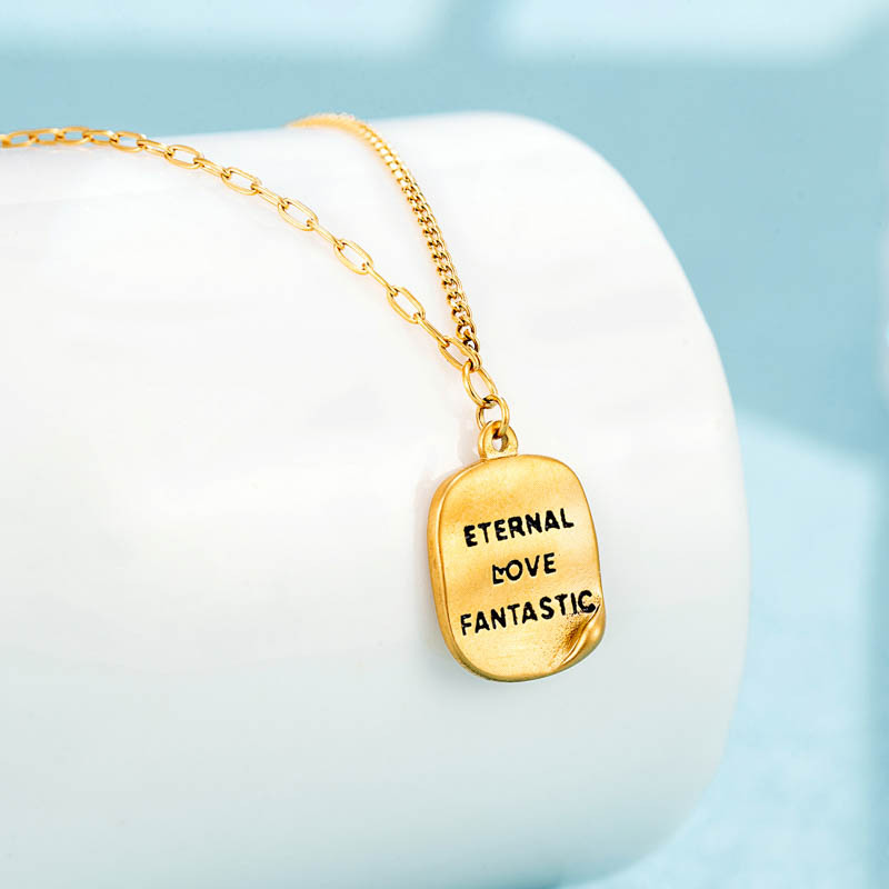 Ins curled small square brand necklace titanium steel electroplating 18k gold retro clavicle chain female niche non-fading jewelry wholesale