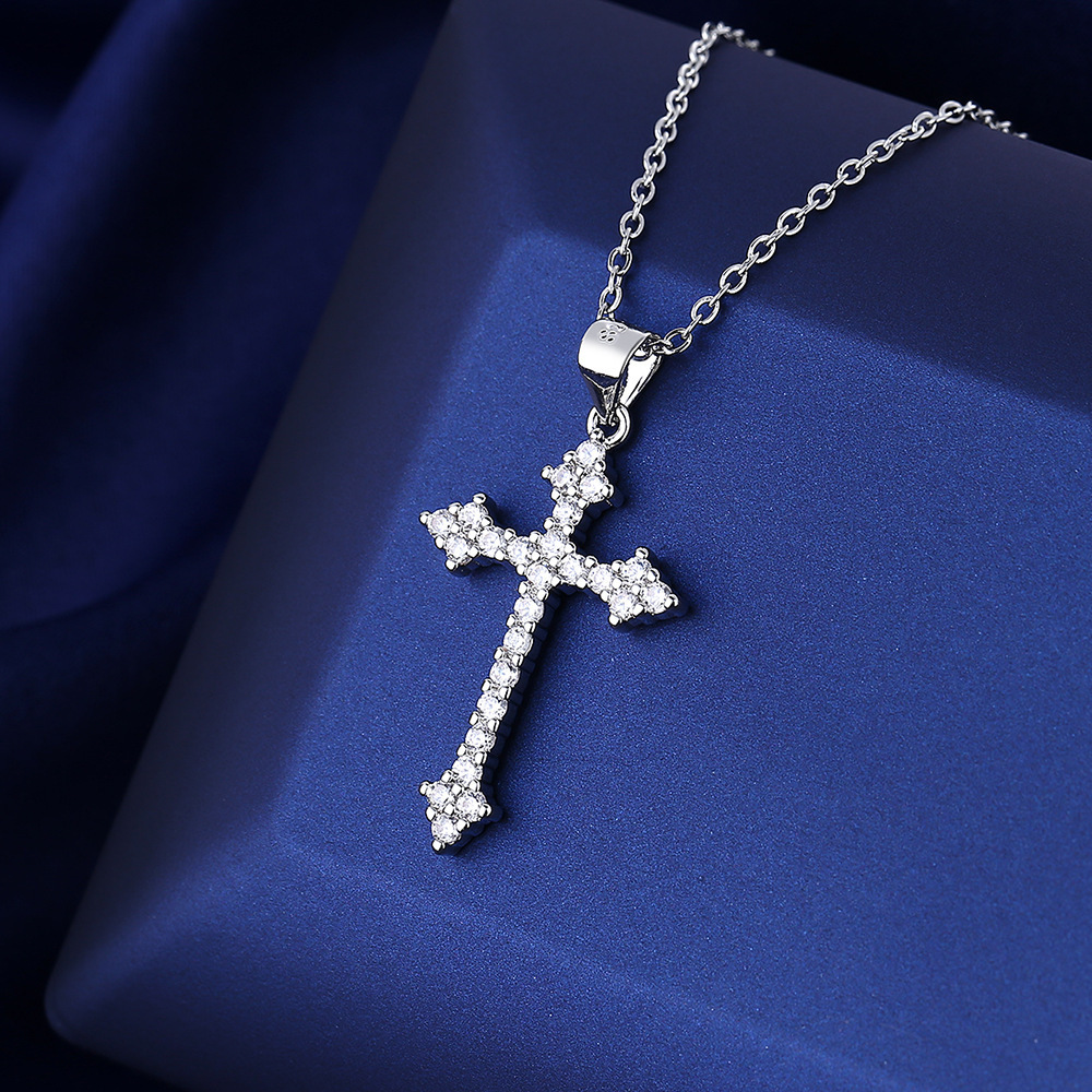 Longrui Full Diamond Cross-Shaped Necklace Pendant Inlaid with High-Quality Zircon, European and American Style Hip-Hop Clavicle Chain for Men and Women, Personalized