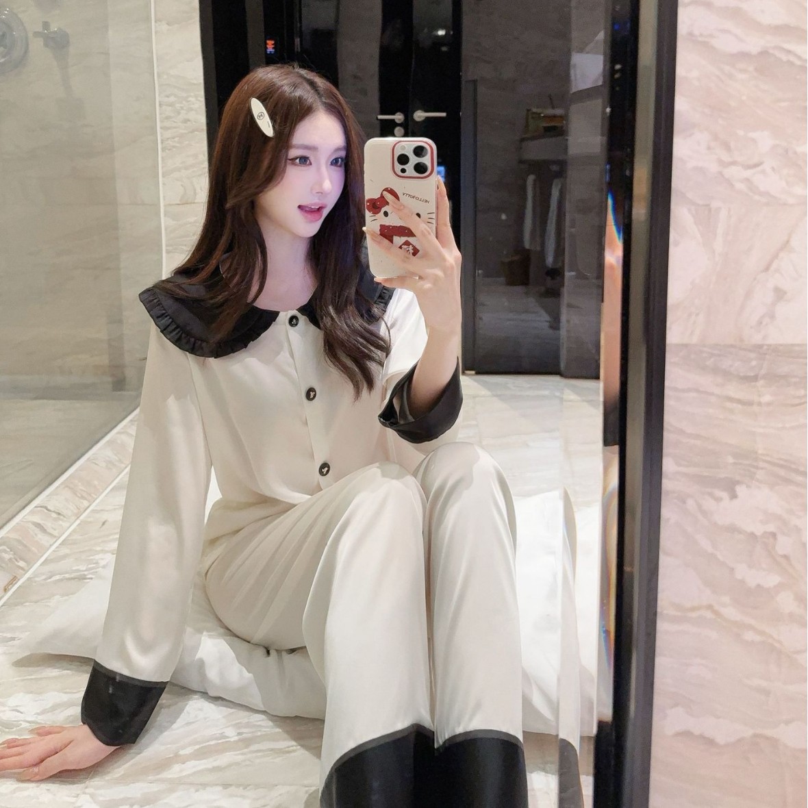 【Sweet and Delicate】New Women's Ice Silk Pajamas with Turn-Down Collar, Pure Desire Style, Sexy and Luxurious Home Wear
