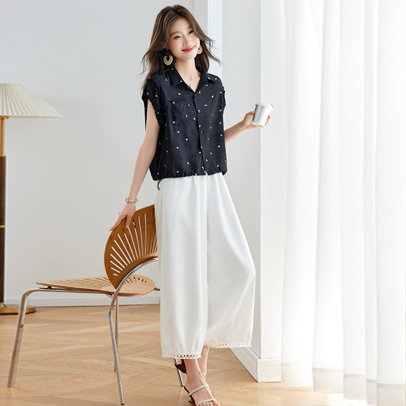 Korean Style Outfit Set for Women, Summer Design, Sleeveless Shirt, Heart-Shaped Top, High-Waisted Slimming Wide-Leg Pants, Two-Piece Set