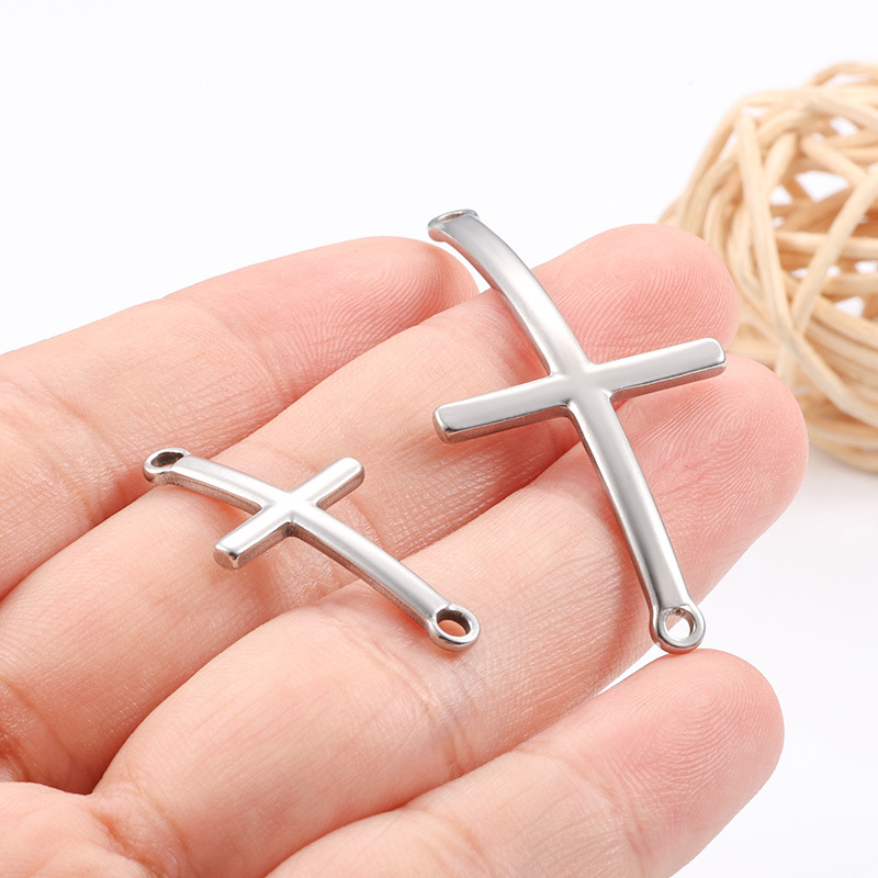 Stainless steel cross non-fading integrated cross double hole connector DIY bracelet necklace accessories in stock wholesale