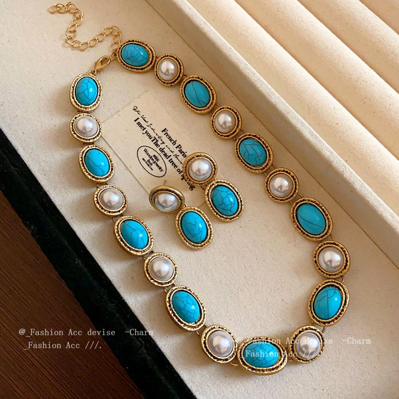 French Oval Lace Artificial Pearl Necklace Palace Style Fashion Design Clavicle Chain Personalized Retro Temperament Necklace