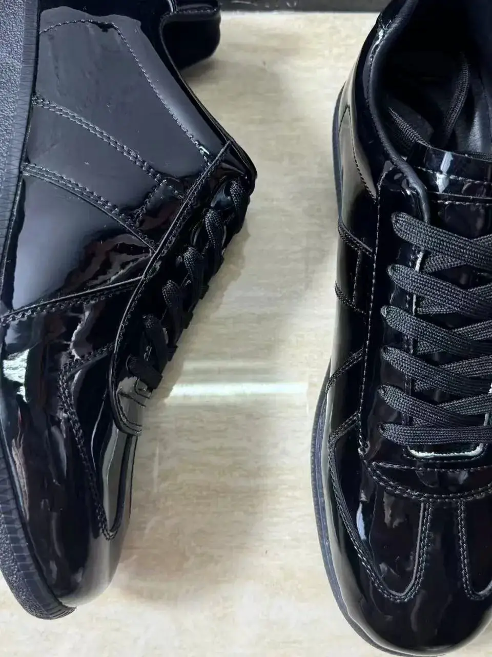 Foreign Trade German Training Shoes, Agan Shoes, Black Patent Leather Fashion Casual Shoes, White Sneakers, Sports Fashion Sneakers, Large Size Men's Shoes