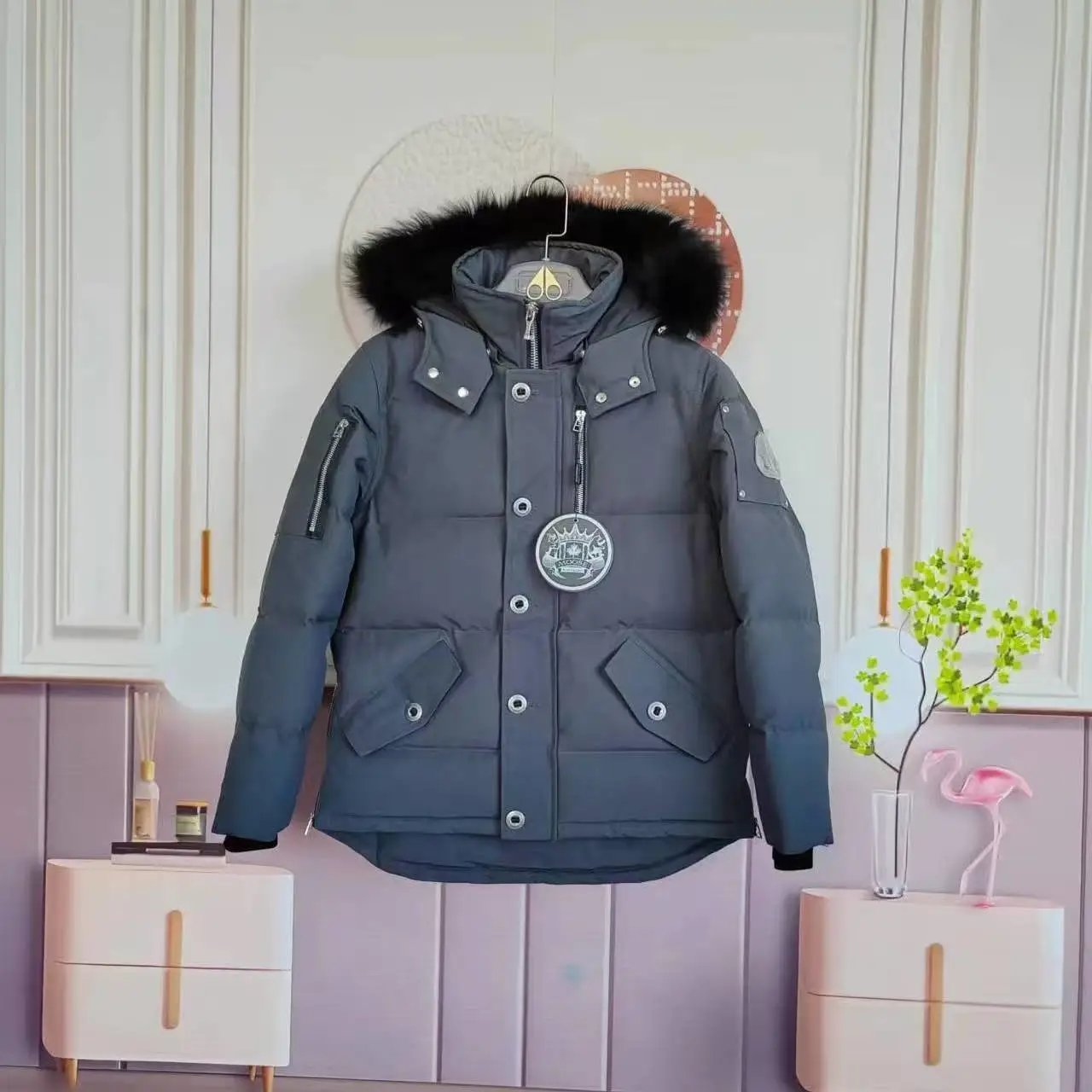 剪刀*羽绒服WhatsApp:+852 57360131