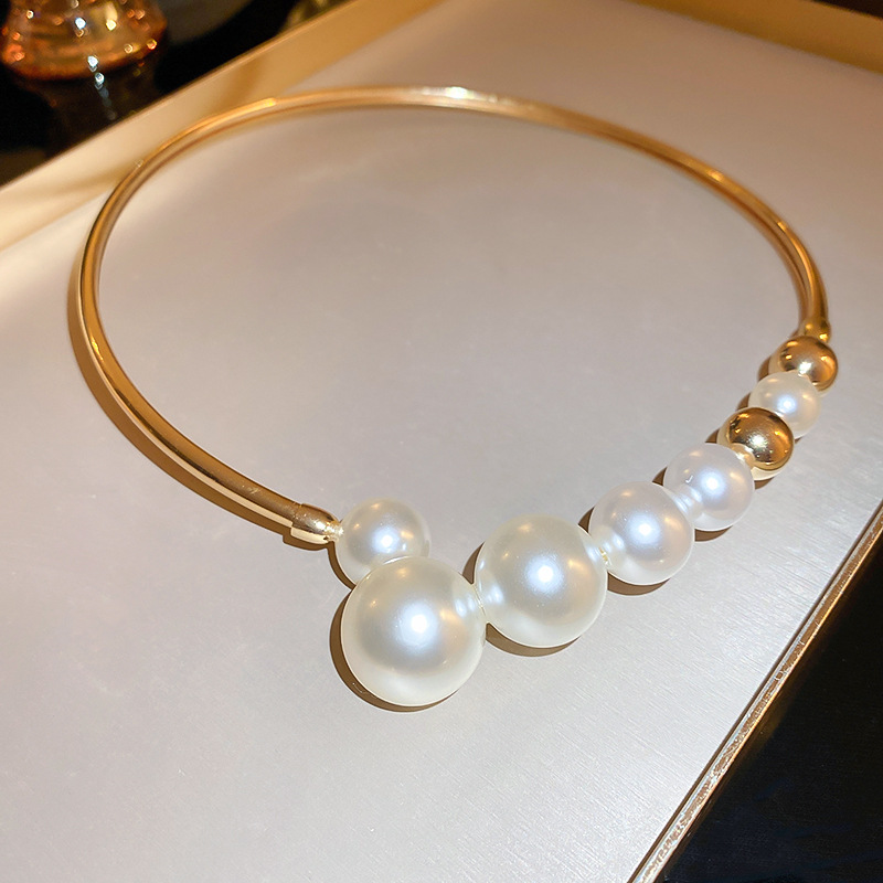 Exaggerated Retro Imitation Pearl Geometric Opening Collar French Fashion Niche Simple Light Luxury High Elegant Necklace for Women