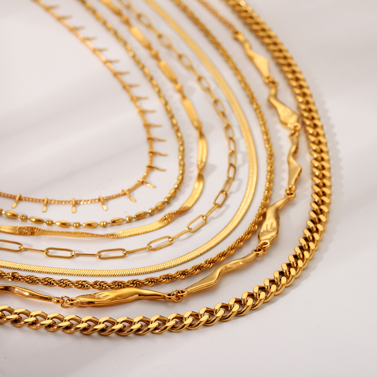 Cross-border hot-selling stainless steel necklace Cuban chain snake bone chain twist chain cross chain non-fading titanium steel necklace