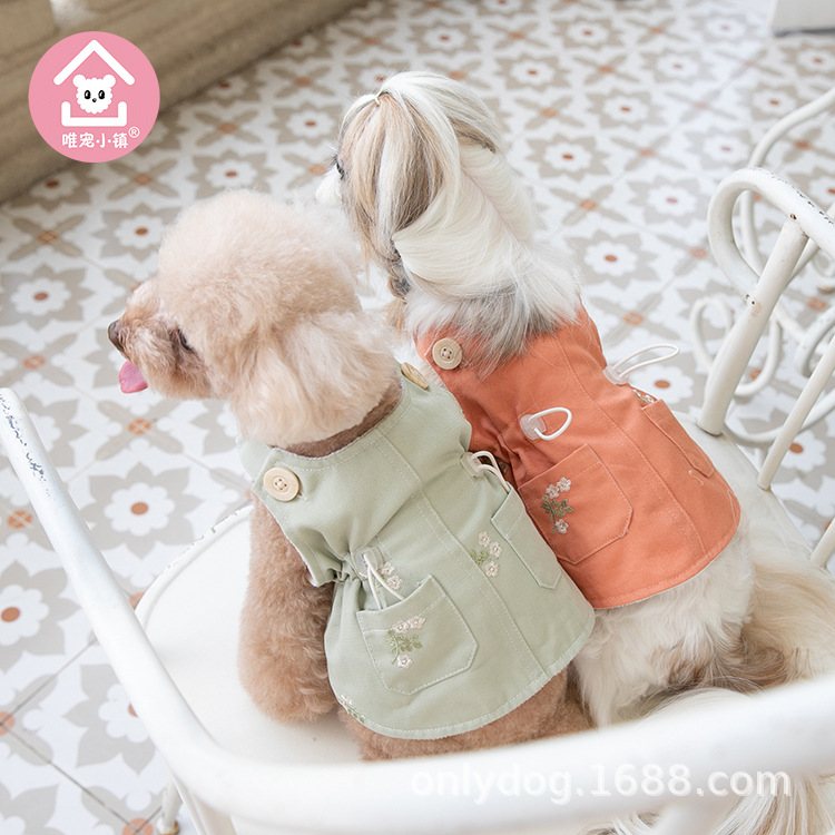 Only pet town autumn and winter New embroidered plus velvet strap skirt pet clothes cat and dog clothing teddy bear coat