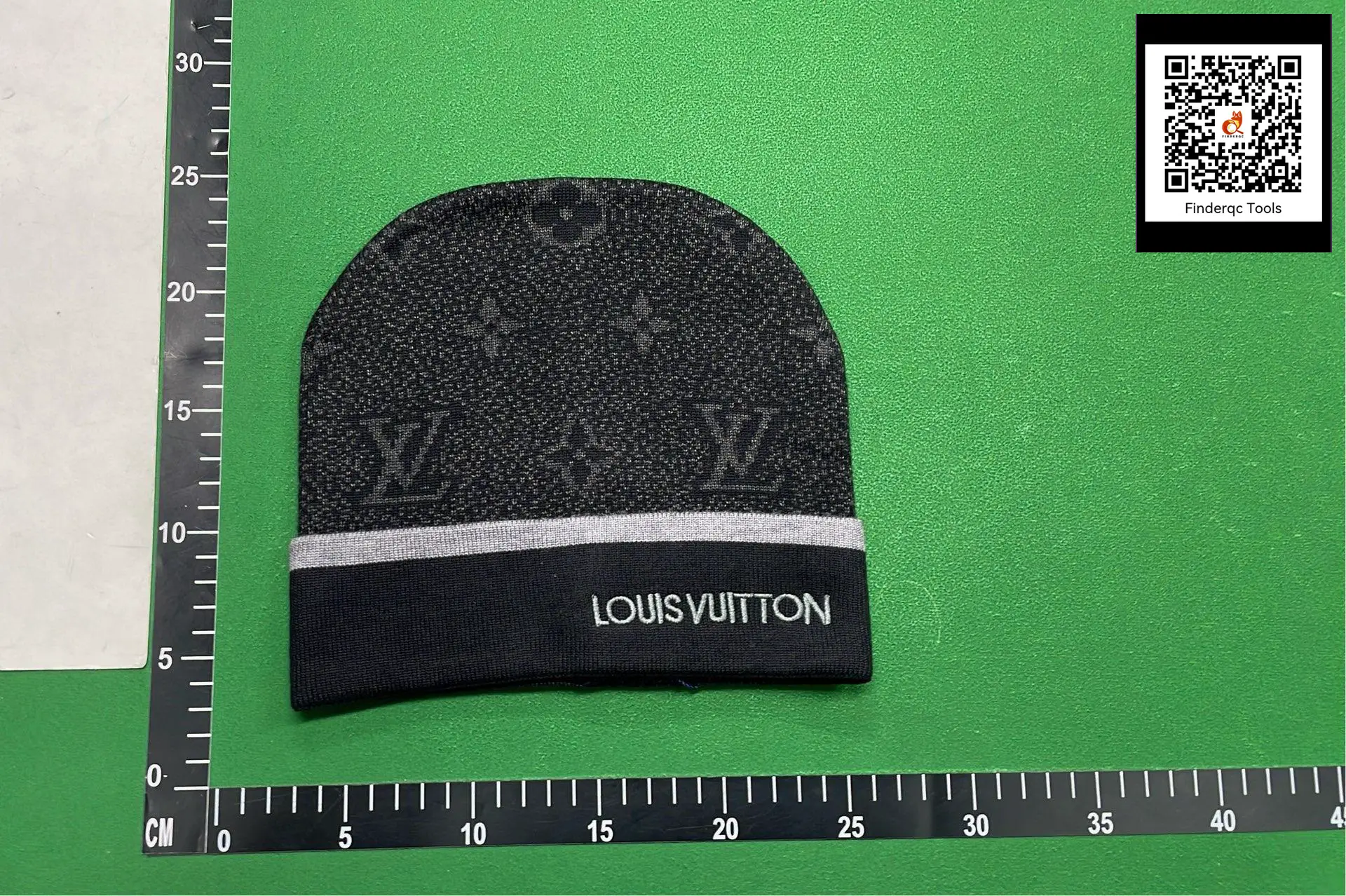 Louis Vuitton Monogram Beanie Black