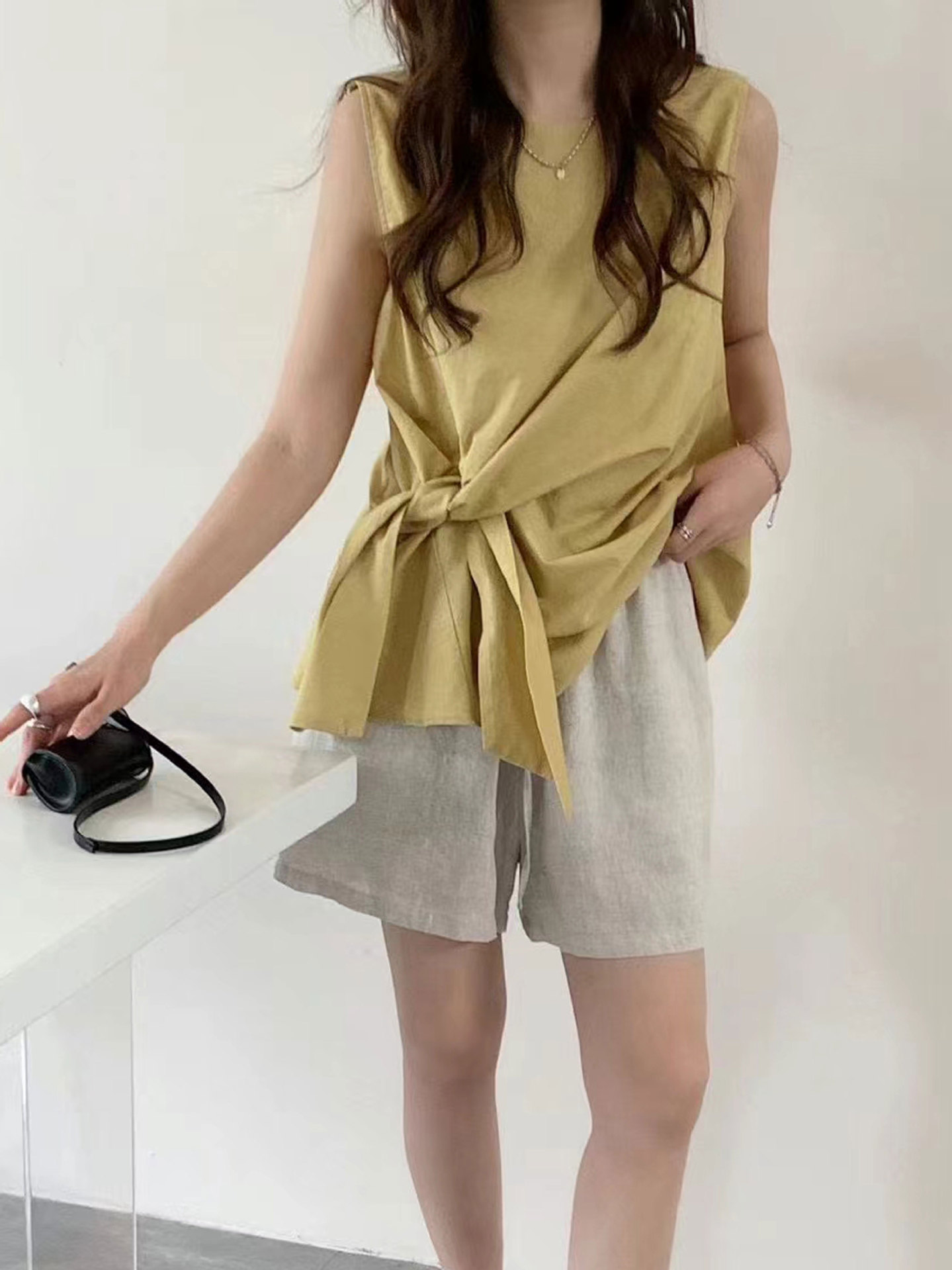 Summer Simple and Elegant Design Sleeveless Linen Shirt with Round Neck and Tie, Slimming and Versatile Top 25440
