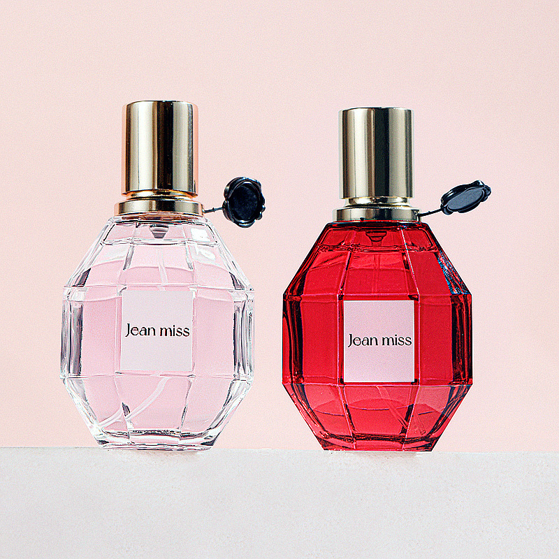 Small town Yixiang new flowers bloom ladies perfume lasting light fragrance cross-border explosions student perfume wholesale 70ML