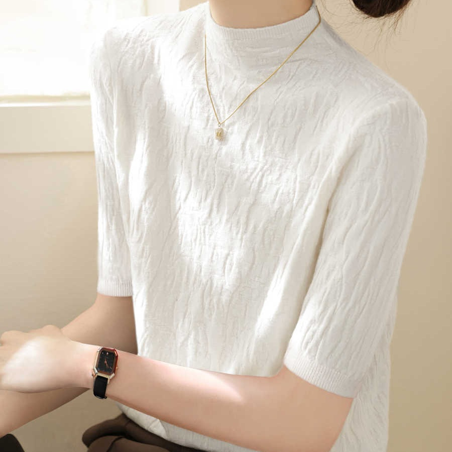 Half-High Collar, Five-Quarter Sleeve, Knitted Base Layer Sweater for Women, Spring and Autumn 2025 New Style, High-End Regular Shoulder Top, Thin