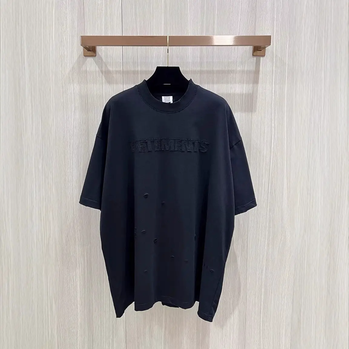 Cross-border new VTM American fashion brand broken hole cloth logo old destruction of men's and women's casual short-sleeved T-shirt