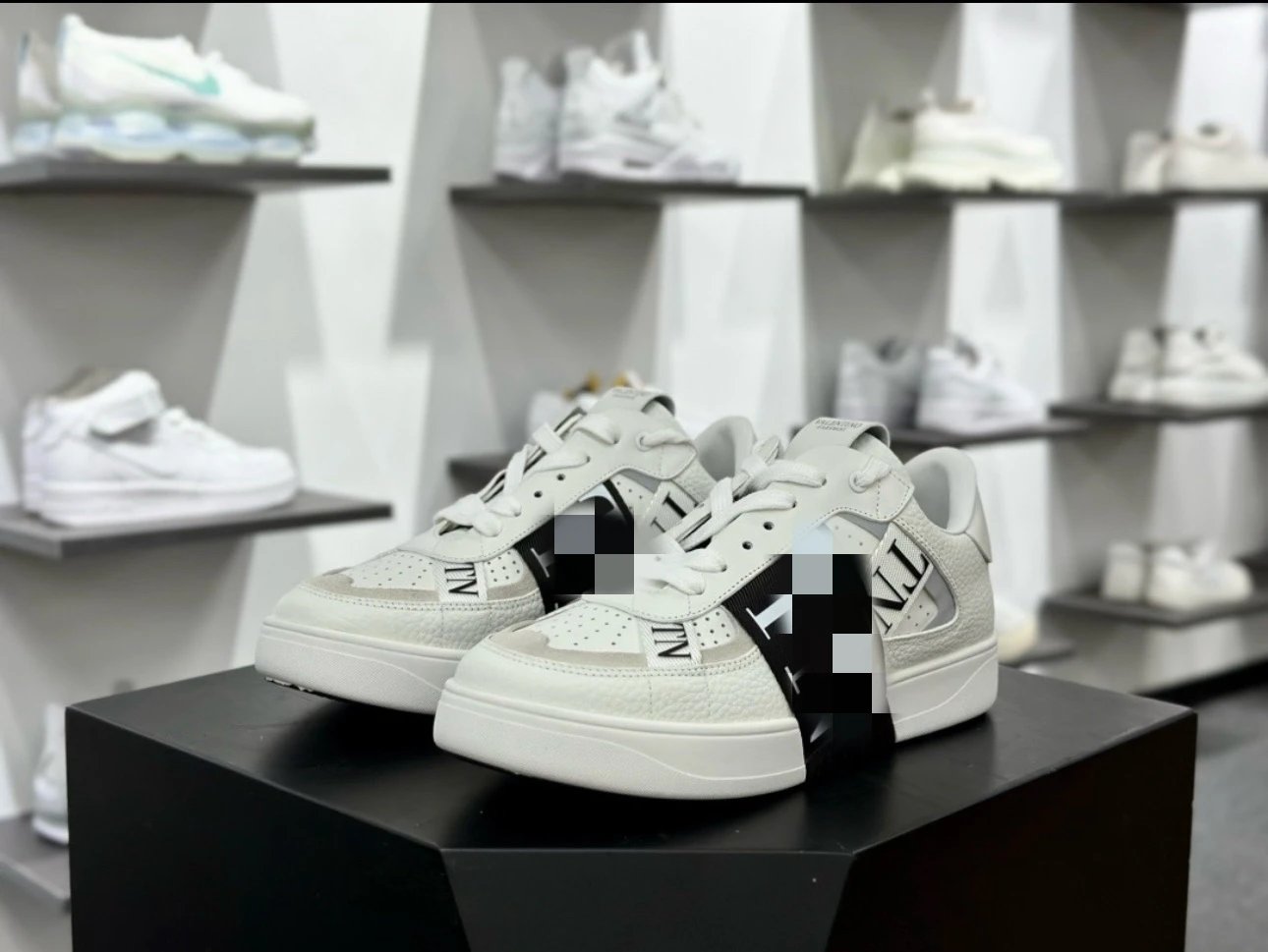 Chinese-style shoes