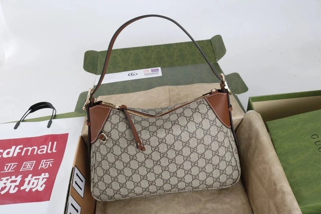 No.84 high quality handbag women bag  leather bagWhatspp：(+86 15159050860)Whatspp：(+86 15159050860)