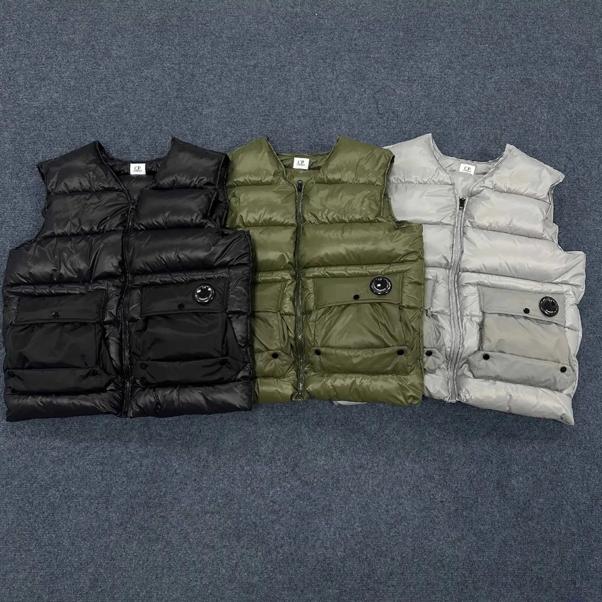 CP Company Puffer Vest photo QC de WEIDIAN sur Qualit.ly