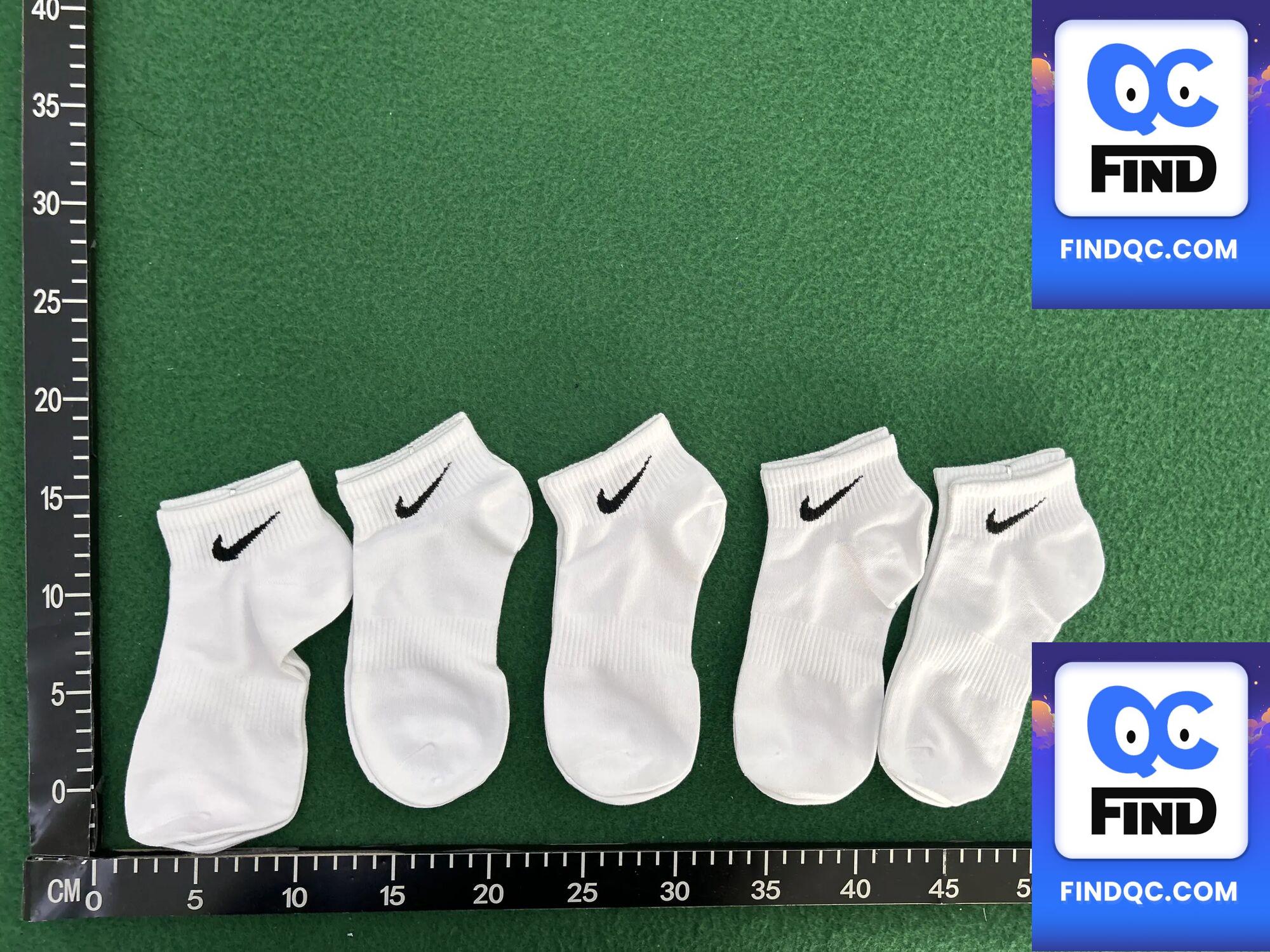 Nike Everyday Cushioned Ankle Socks White and Black QC