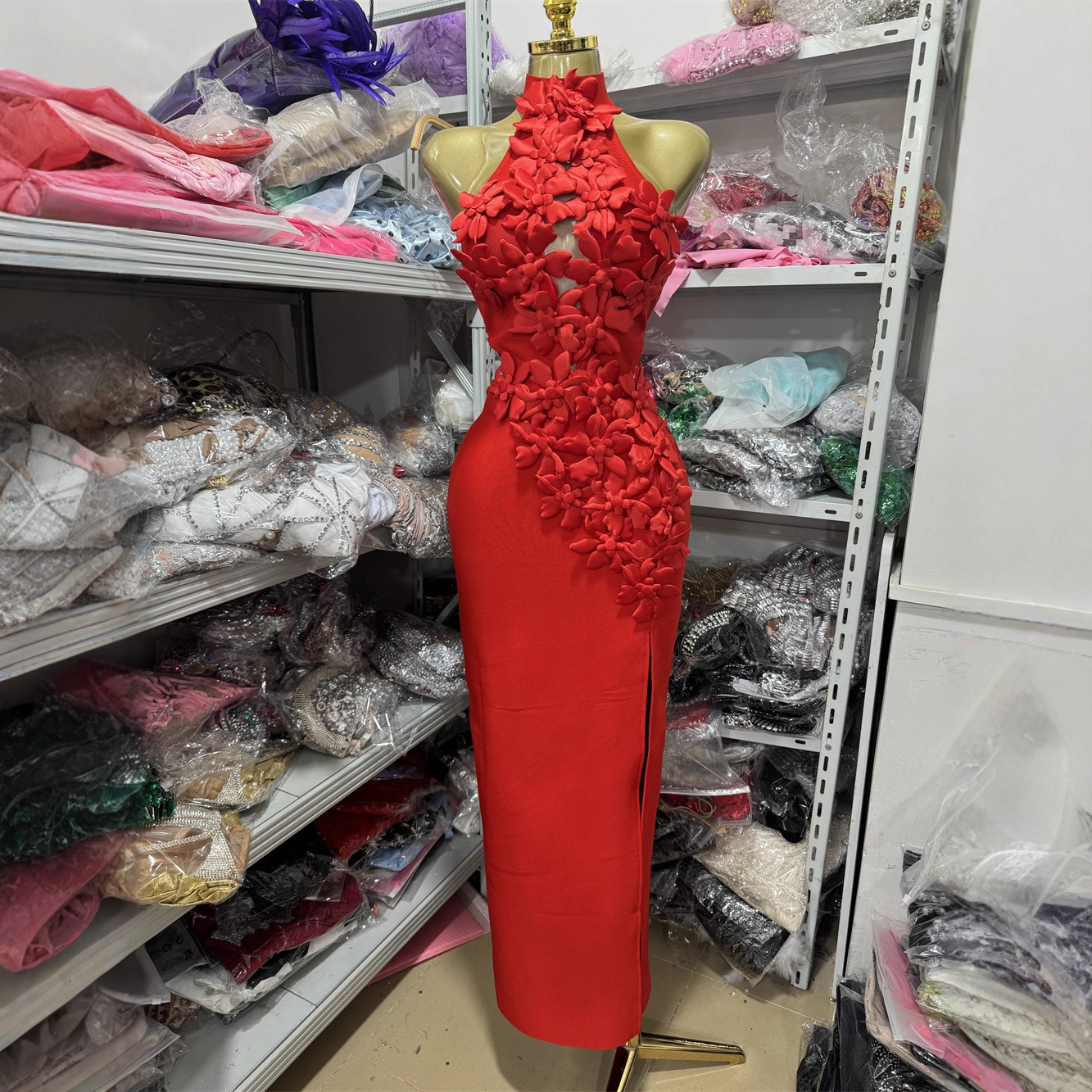 European and American Fashion New Sexy Temperament Party Evening Dress Hollow Decorative Flower Halter Dress Factory Wholesale