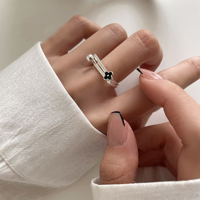 Ancient cat ning INS personality square stacked ring female temperament high sense round beads black small flower ring opening