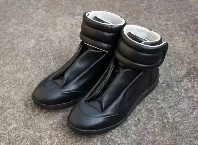 MM*高帮 平底 休闲 德训马丁靴