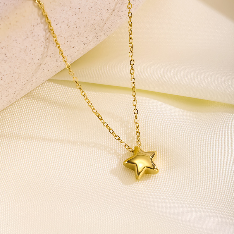 Lucky Star Simple Pentagonal Star Titanium Steel Necklace Women's Artistic Retro Clavicle Chain Plated 18K True Gold Electroplated Jewelry