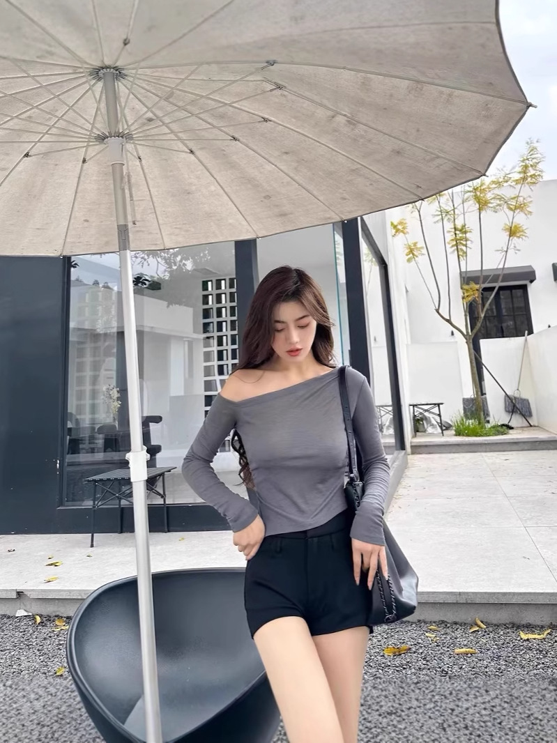 New Slim Look Sexy Slant Shoulder Irregular Slim Knitted Long Sleeve Top Women's Shoulder Tight Waist T-shirt 4510